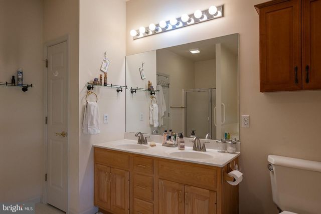 43 FAIRFAX LN, Annville, PA 17003