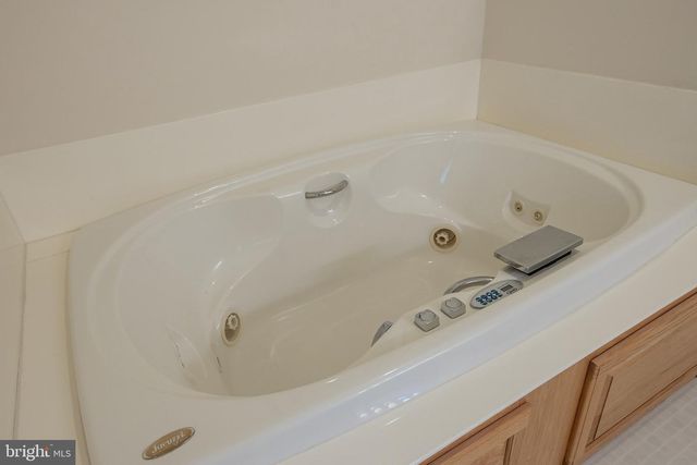 43 FAIRFAX LN, Annville, PA 17003