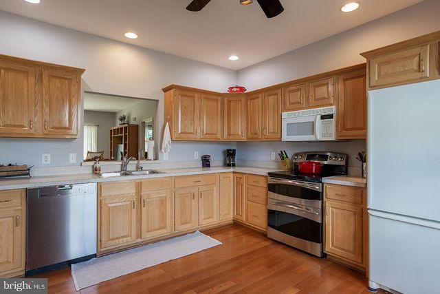 43 FAIRFAX LN, Annville, PA 17003