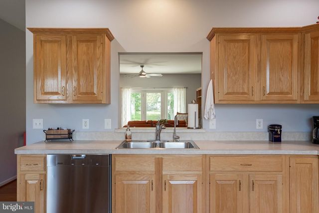 43 FAIRFAX LN, Annville, PA 17003