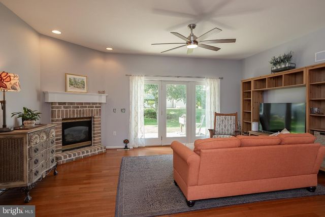 43 FAIRFAX LN, Annville, PA 17003