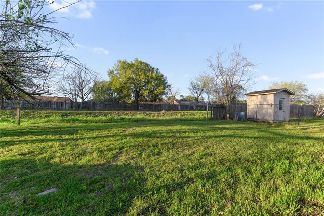 986 Dewalt Street, Houston, TX 77088