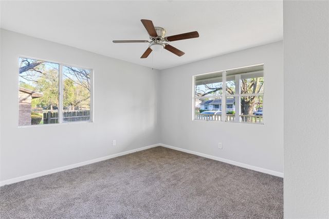 986 Dewalt Street, Houston, TX 77088