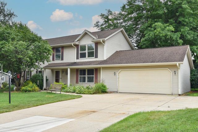14615 W Fairfield DRIVE, New Berlin, WI 53151