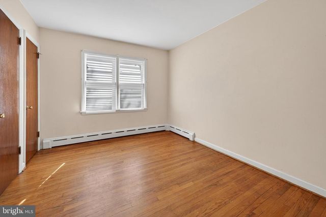 714 CHESTNUT AVE, Laurel Springs, NJ 08021