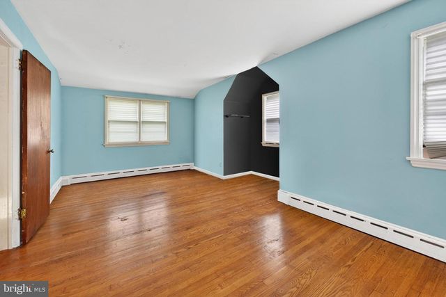 714 CHESTNUT AVE, Laurel Springs, NJ 08021