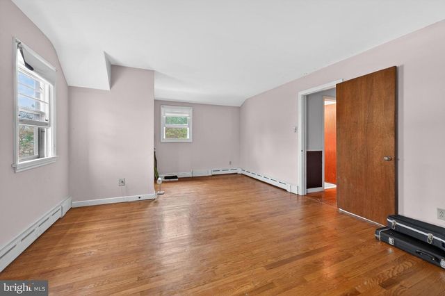 714 CHESTNUT AVE, Laurel Springs, NJ 08021