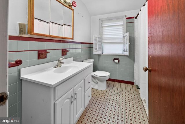 714 CHESTNUT AVE, Laurel Springs, NJ 08021