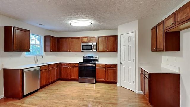 514 Jadetree Lane, Atlanta, GA 30349