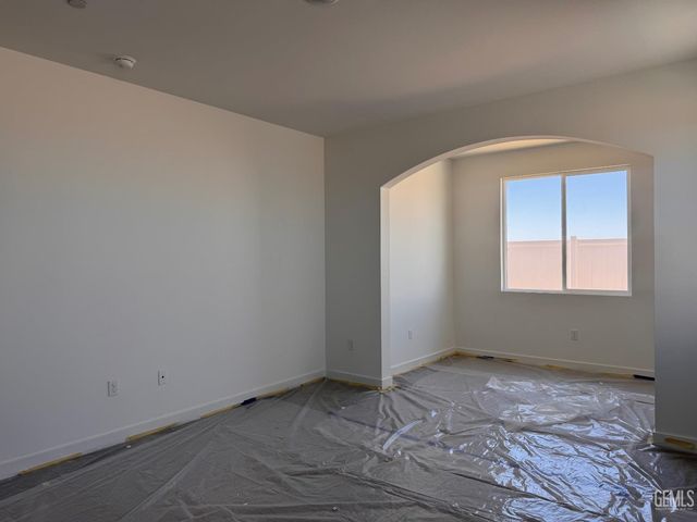 7121 Gladeview Lane, Bakersfield, CA 93263