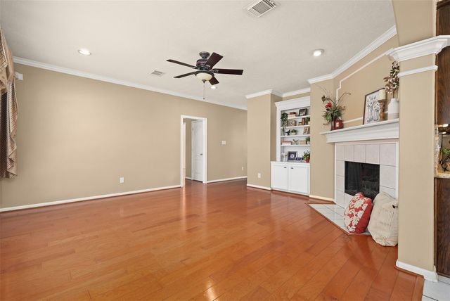 4939 White Manor Drive, Pasadena, TX 77505