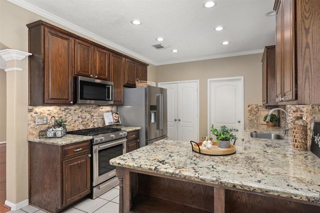 4939 White Manor Drive, Pasadena, TX 77505