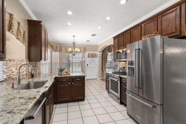 4939 White Manor Drive, Pasadena, TX 77505