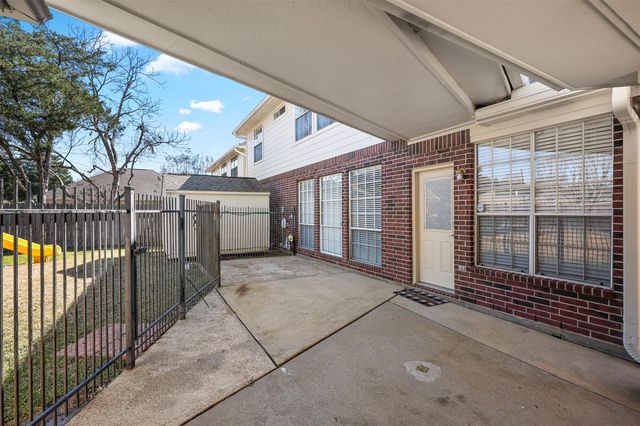 4939 White Manor Drive, Pasadena, TX 77505