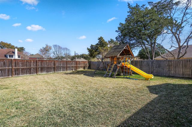 4939 White Manor Drive, Pasadena, TX 77505