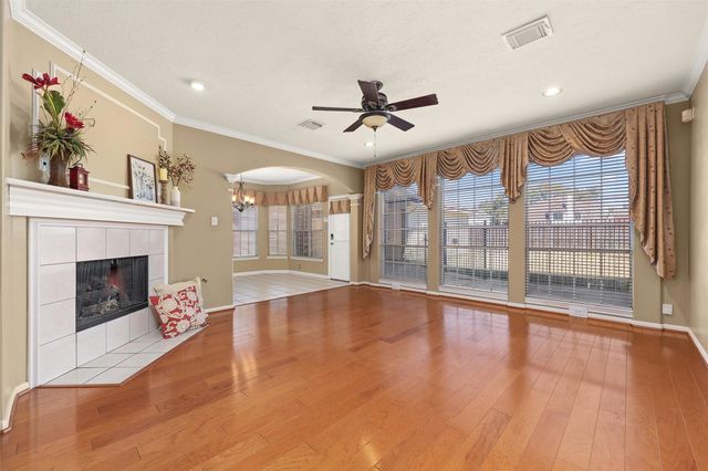 4939 White Manor Drive, Pasadena, TX 77505