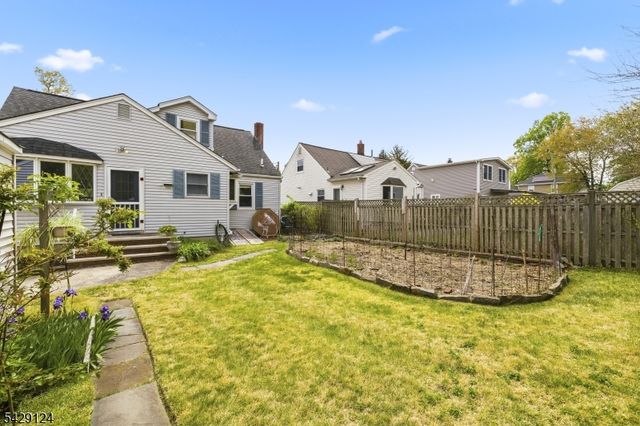 743 Coles St, Maywood Boro, NJ 07607