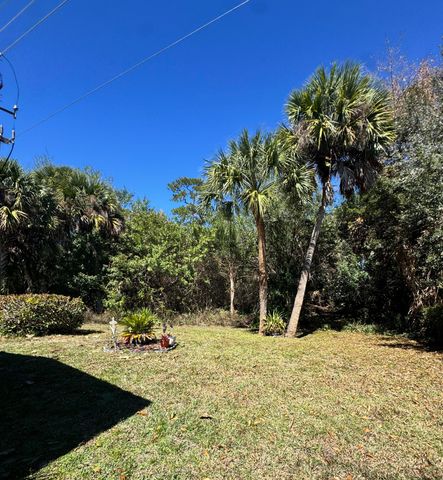 15094 Agulia Avenue, Fort Pierce, FL 34951