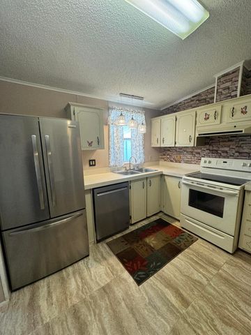 15094 Agulia Avenue, Fort Pierce, FL 34951