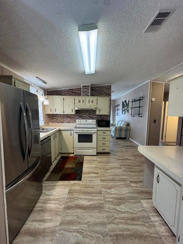 15094 Agulia Avenue, Fort Pierce, FL 34951