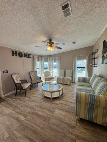 15094 Agulia Avenue, Fort Pierce, FL 34951