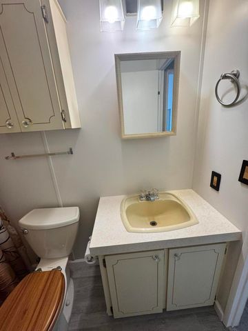 15094 Agulia Avenue, Fort Pierce, FL 34951