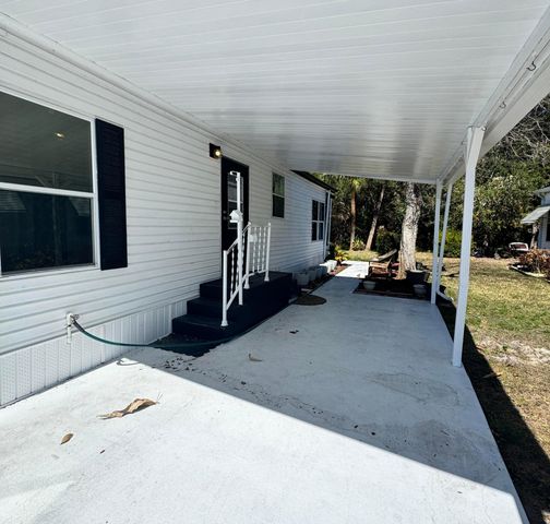 15094 Agulia Avenue, Fort Pierce, FL 34951