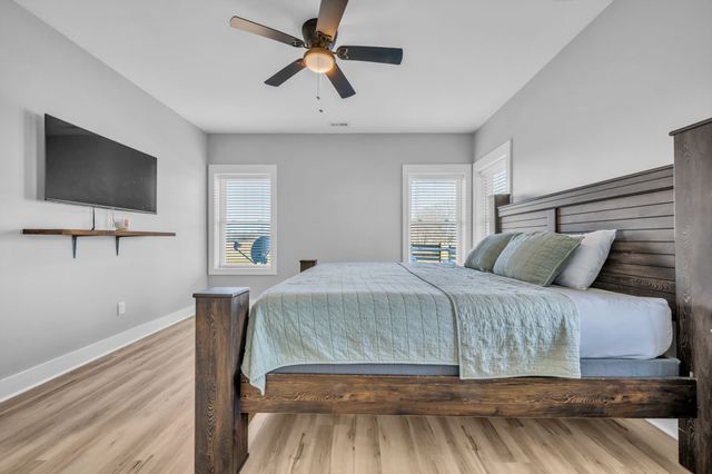 1547 Manley Loop, Dickson, TN 37055