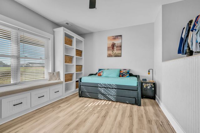 1547 Manley Loop, Dickson, TN 37055