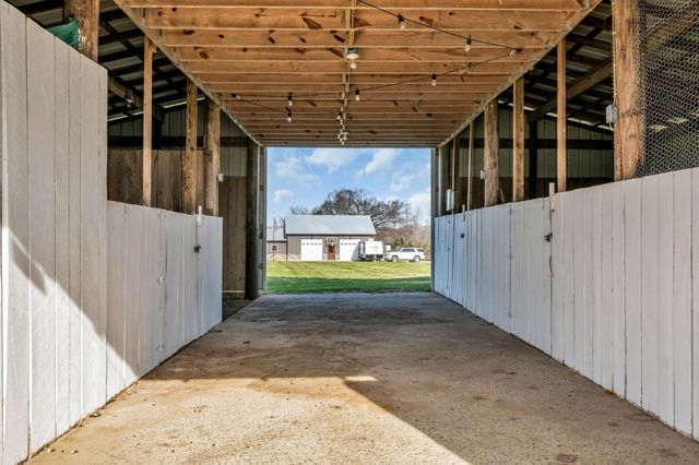 1547 Manley Loop, Dickson, TN 37055