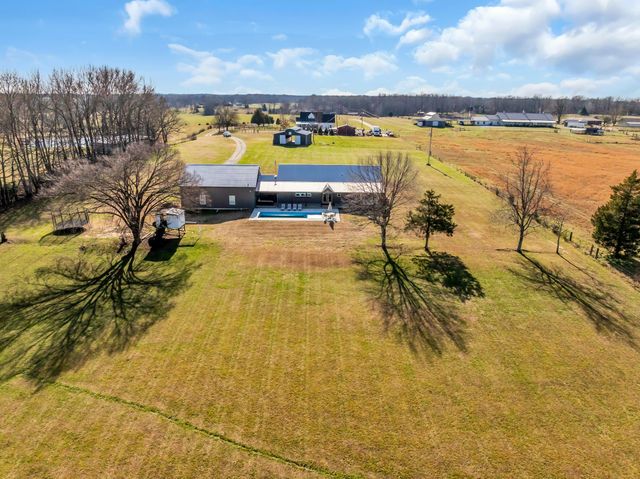 1547 Manley Loop, Dickson, TN 37055