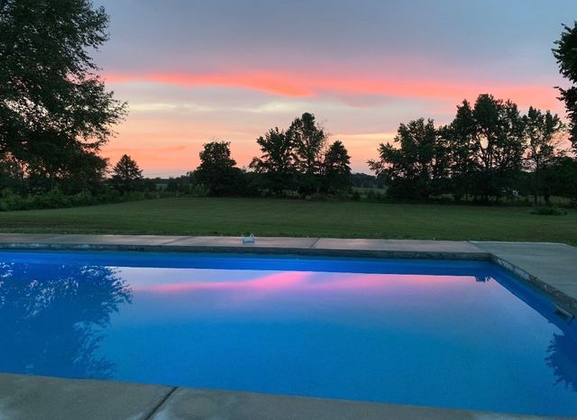 1547 Manley Loop, Dickson, TN 37055