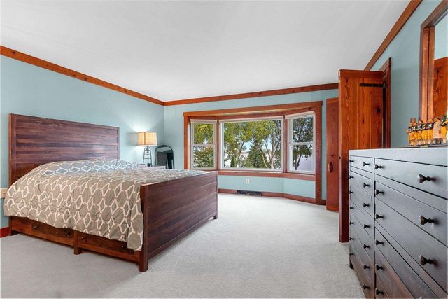 2424 RIVERSIDE DRIVE, Green Bay, WI 54301