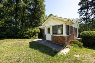 2001 Mcdonald Drive, Charlotte, NC 28216