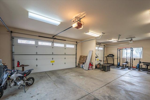 12890 Ivy Lane, Red Bluff, CA 96080