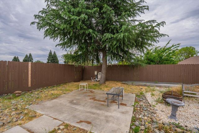 12890 Ivy Lane, Red Bluff, CA 96080