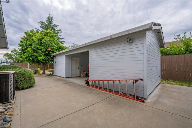 12890 Ivy Lane, Red Bluff, CA 96080