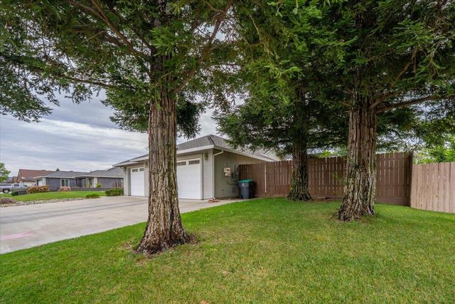 12890 Ivy Lane, Red Bluff, CA 96080