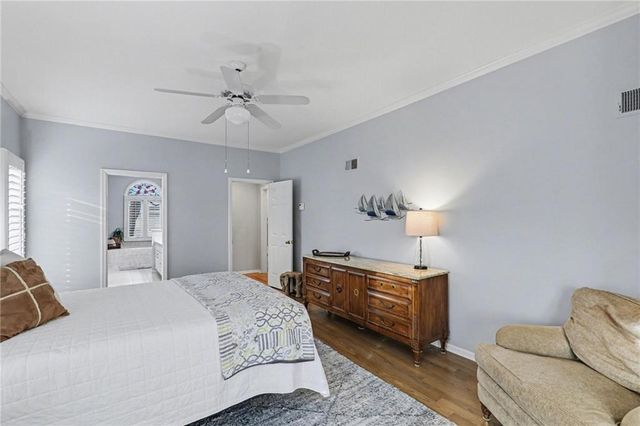 7865 W 118th Terrace, Overland Park, KS 66210