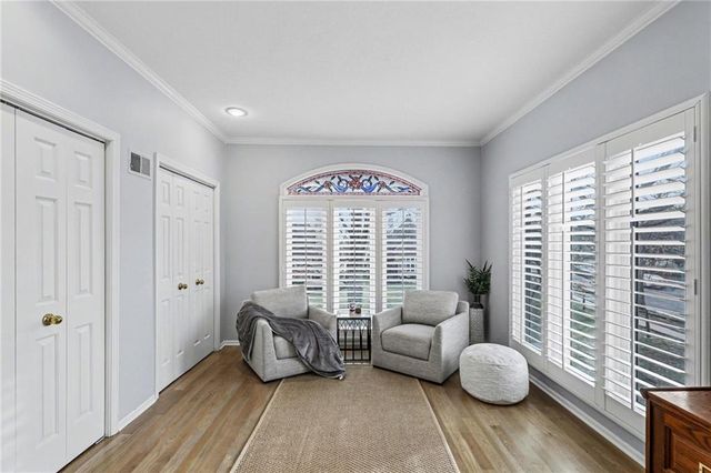 7865 W 118th Terrace, Overland Park, KS 66210