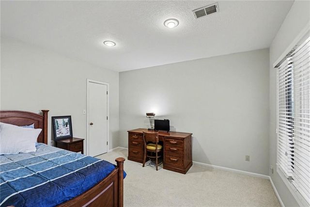 7865 W 118th Terrace, Overland Park, KS 66210