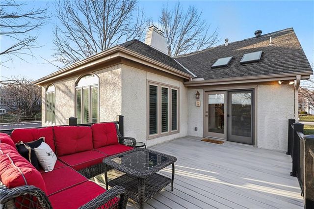 7865 W 118th Terrace, Overland Park, KS 66210