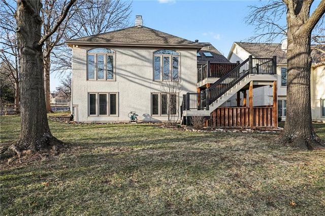 7865 W 118th Terrace, Overland Park, KS 66210