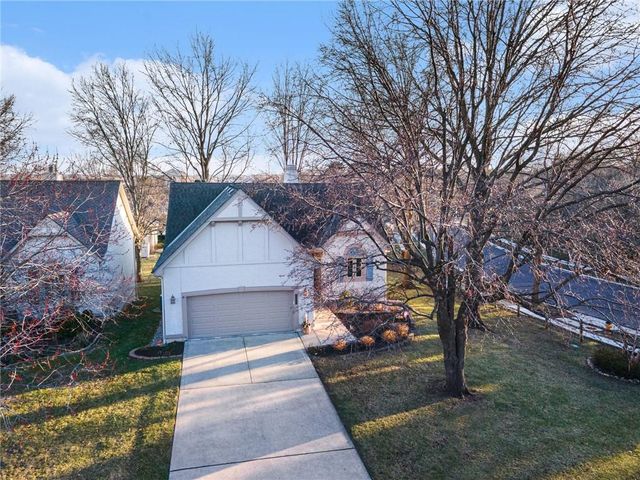 7865 W 118th Terrace, Overland Park, KS 66210