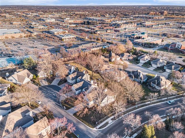 7865 W 118th Terrace, Overland Park, KS 66210