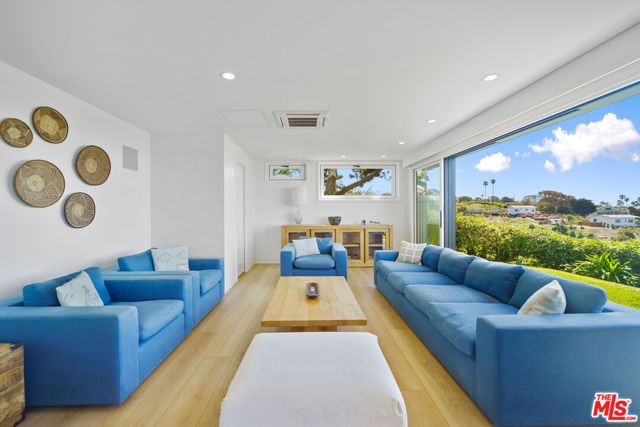 6817 Seawatch Lane, Malibu, CA 90265