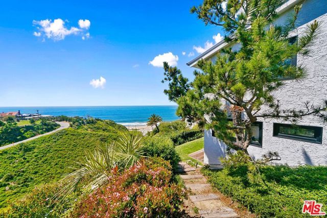 6817 Seawatch Lane, Malibu, CA 90265