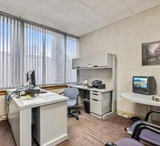 2600 Wayzata Boulevard, Minneapolis, MN 55405