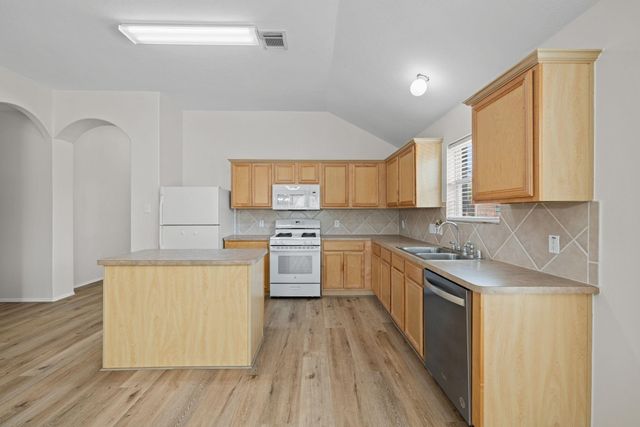 17803 Memorial Falls Drive, Tomball, TX 77375