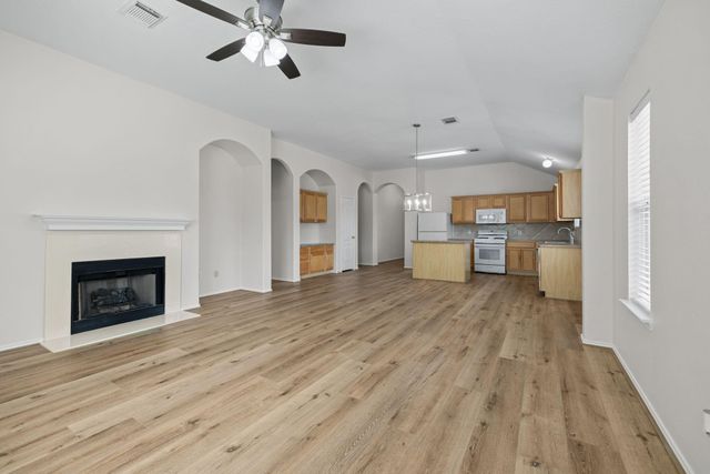 17803 Memorial Falls Drive, Tomball, TX 77375